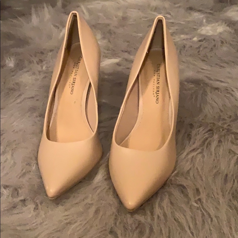 Christian Siriano Tan(Cream) Pump Heel